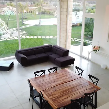 Trullo Terranostra Con Piscina Torre San Giovanni Villa