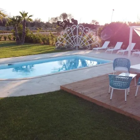 Trullo Terranostra Con Piscina Torre San Giovanni Villa